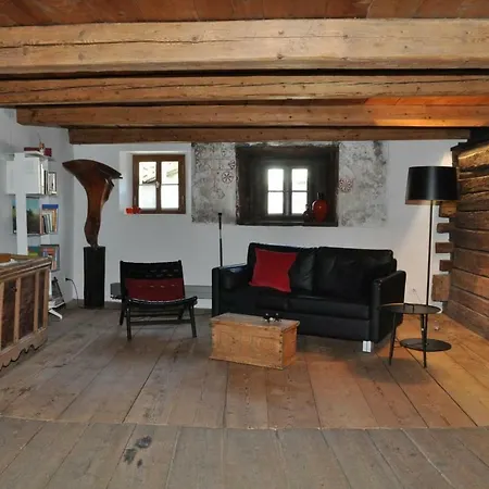 Chasa Schombrina Scuol