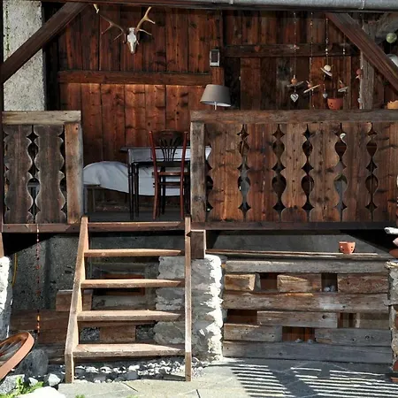Chasa Schombrina * Scuol