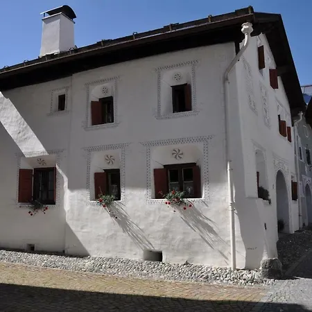 Chasa Schombrina * Scuol